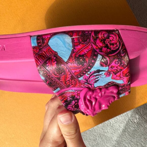 Authentic Versace Pink Baroque Medusa Head Slides - Bold & Stylish - Picture 3 of 12